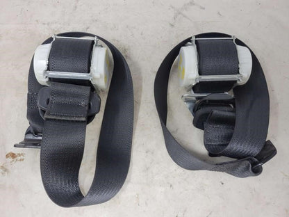 2018 SILVRDO15 LH & RH REAR SEAT BELT RETRACTORS BL 463 - image 1