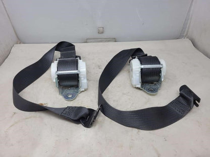 2018 SILVRDO15 LH & RH REAR SEAT BELT RETRACTORS BL 463 - image 4