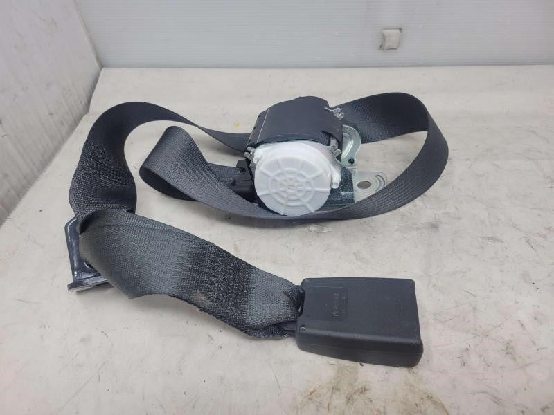 2020 SIERRA150 CENTER REAR CREW CAB SEAT BELT RETRA 467 - image 3