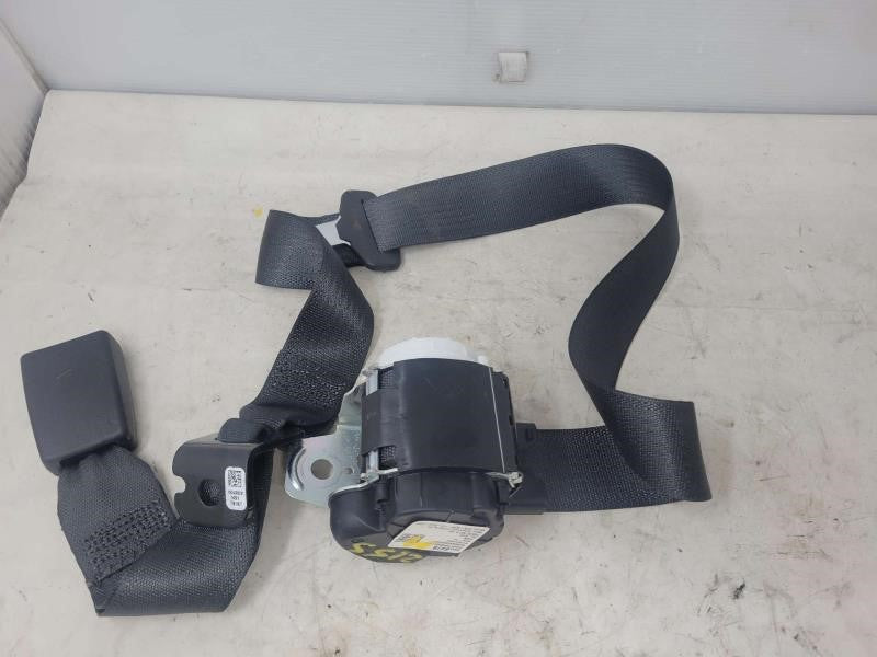 2020 SIERRA150 CENTER REAR CREW CAB SEAT BELT RETRA 467 - image 6