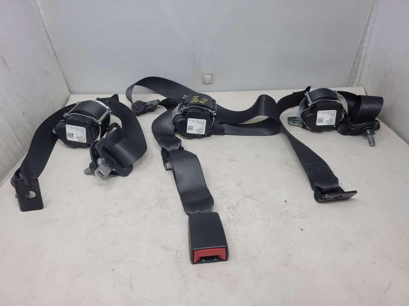 2021 SIERRA150 SECOND ROW SEAT BELT RETRACTORS LH R 469 - image 4