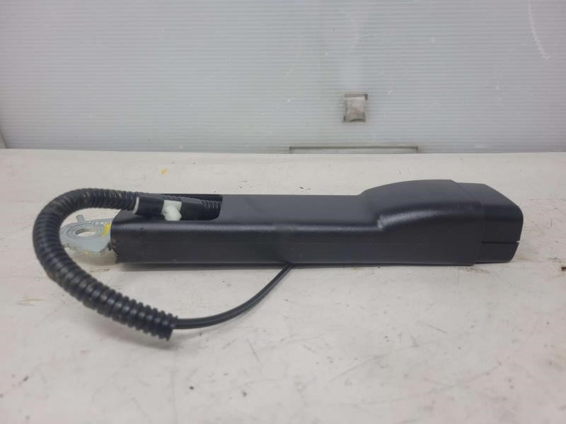 2010 YUKONXL15 LH DRIVER REAR SEAT BELT BUCKLE BLAC 475 - image 2