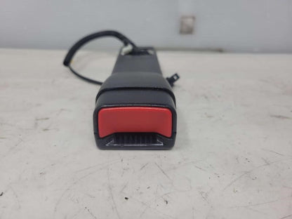 2010 YUKONXL15 LH DRIVER REAR SEAT BELT BUCKLE BLAC 475 - image 3