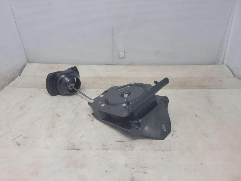 2018 SIERDEN15 SPARE TIRE HOIST CARRIER 506 - image 5