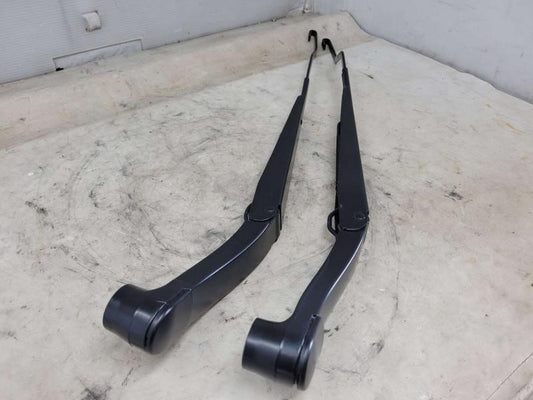 2019 ESCALAESV FRONT WINDSHIELD WIPER ARMS PAIR LH 605 - image 2