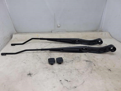 2019 ESCALAESV FRONT WINDSHIELD WIPER ARMS PAIR LH 605 - image 3