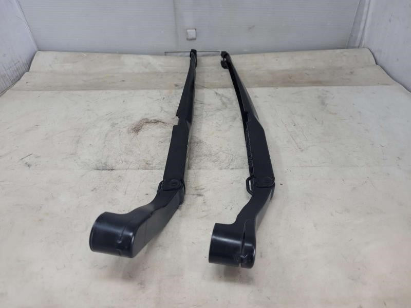 2018 SILVRDO15 WIPER ARMS, PAIR 609 - image 4
