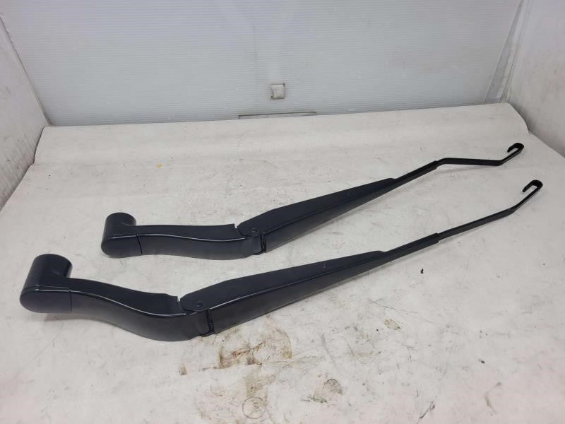 2020 SIERRA150 FRONT WINDSHIELD WIPERS WIPER ARMS 612 - image 1