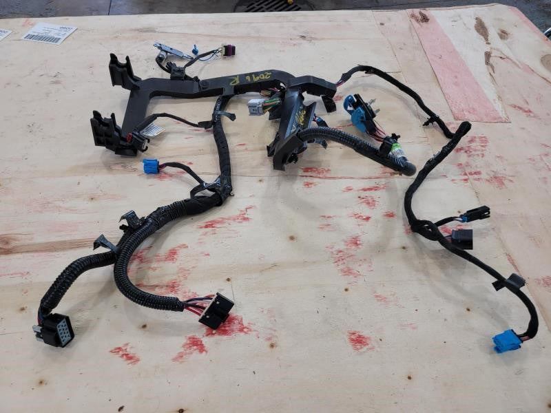 2014 ESCALAESV RH FRONT SEAT HARNESS 8 WAY POWER W/ 633 - image 7