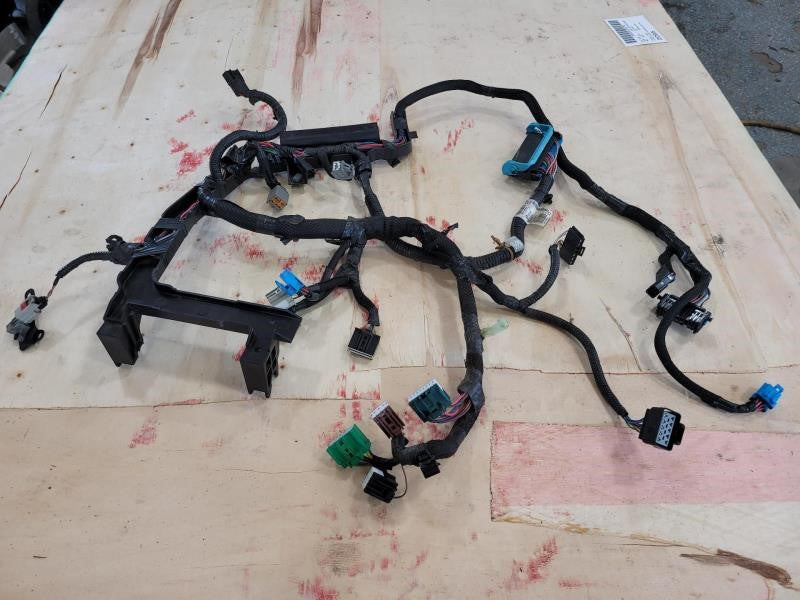 2013 YUKON LH FRONT SEAT HARNESS 8 WAY POWER W/ 638 - image 2