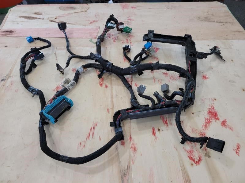 2013 YUKON LH FRONT SEAT HARNESS 8 WAY POWER W/ 638 - image 4