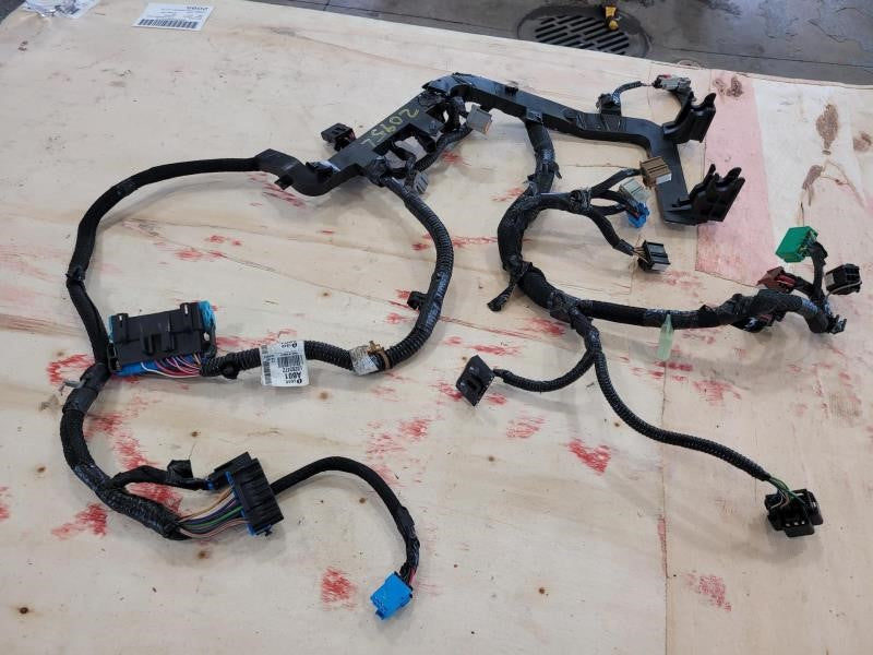 2013 YUKON LH FRONT SEAT HARNESS 8 WAY POWER W/ 638 - image 8