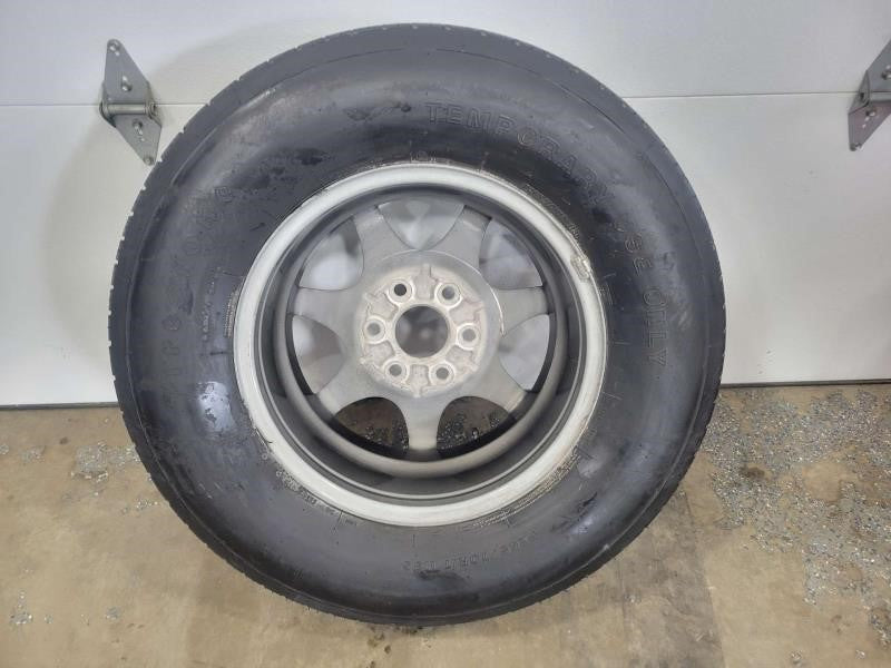 2019 ESCALAESV 17'x7 ALUMINUM SPARE WHEEL & TIRE S2 738 - image 5