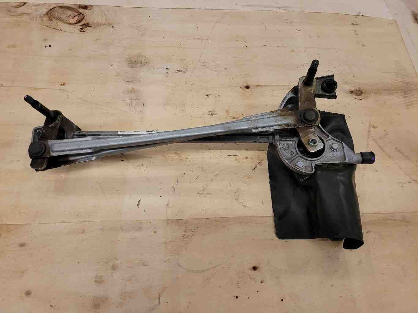 2017 CHEVSS WIPER MOTOR & TRANS/LINKAGE 42K MILE 748 - image 5