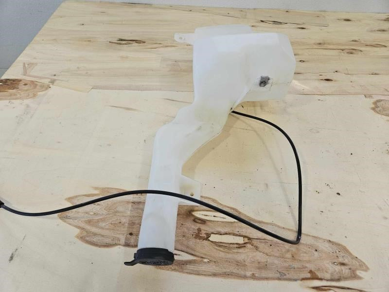 2018 SILVRDO15 WINDSHIELD WASHER FLUID BOTTLE & PUM 760 - image 4