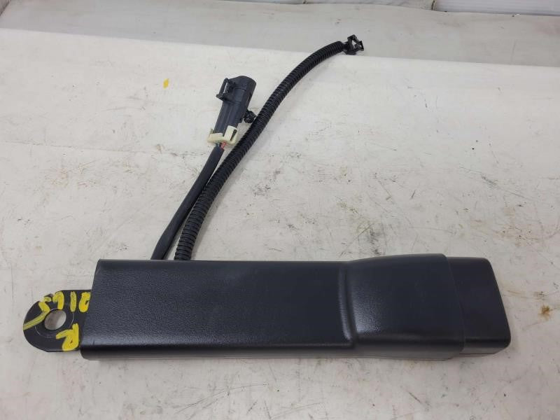 2010 YUKONXL15 RH PASSENGER REAR SEAT BELT BUCKLE B 786 - image 1