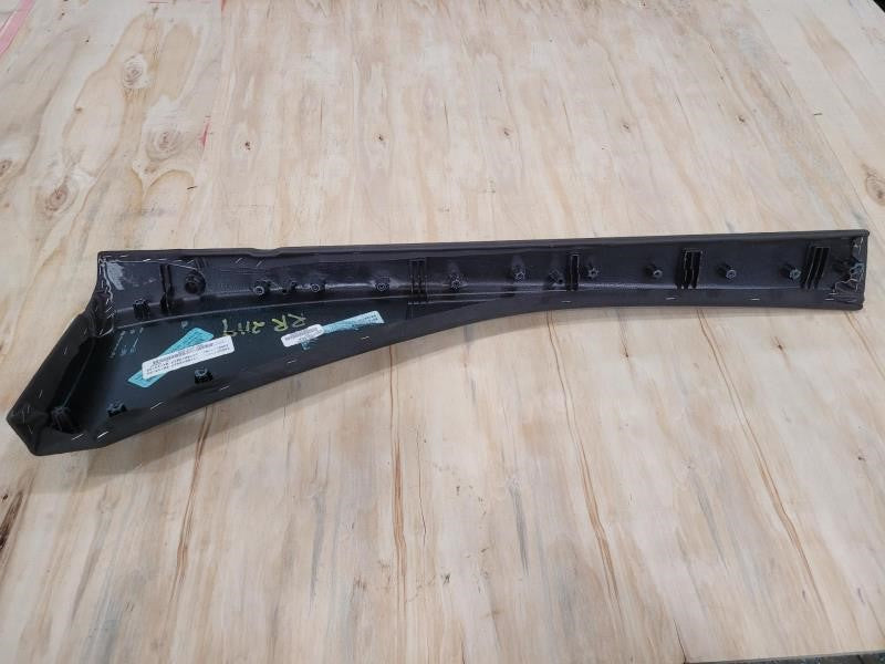2018 ESCALAESV RH REAR DOOR PANEL UPPER TRIM, BLACK 800 - image 5