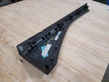 2018 ESCALAESV RH REAR DOOR PANEL UPPER TRIM, BLACK 800 - image 6