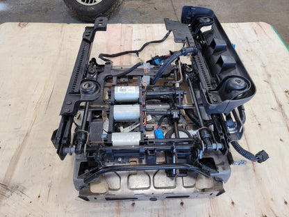 2014 ESCALAESV RH FRONT SEAT TRACK W/MOTORS, FULL P 837 - image 7
