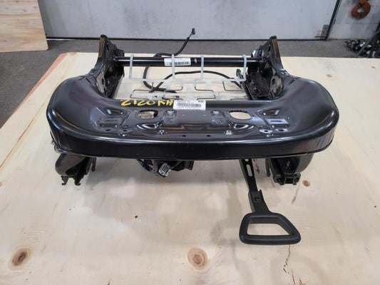 2011 CAMARO FRONT PASSENGER RH SEAT TRACK 839 - image 1