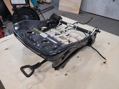 2011 CAMARO FRONT PASSENGER RH SEAT TRACK 839 - image 3