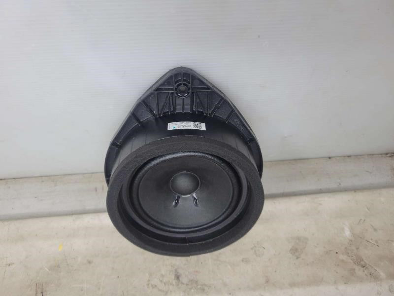2020 SIERRA150 84584302 REAR DOOR BOSE SPEAKER 857 - image 2