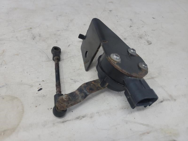 2017 ESCALADE PASSENGER REAR SUSPENSION RIDE HEIGH 927 - image 7