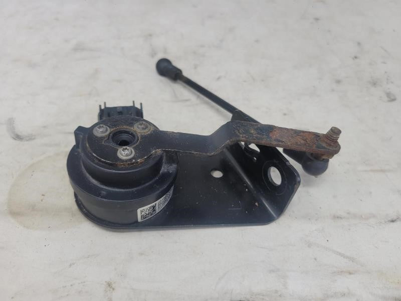 2017 ESCALADE DRIVER FRONT SUSPENSION RIDE HEIGHT 928 - image 2