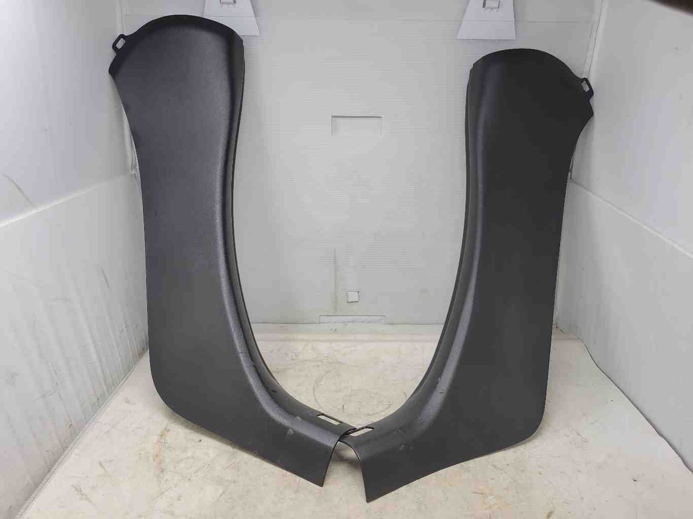 2011 CORVETTE LH & RH B PILLAR TRIM SEAT BELT COVE 939 - image 1