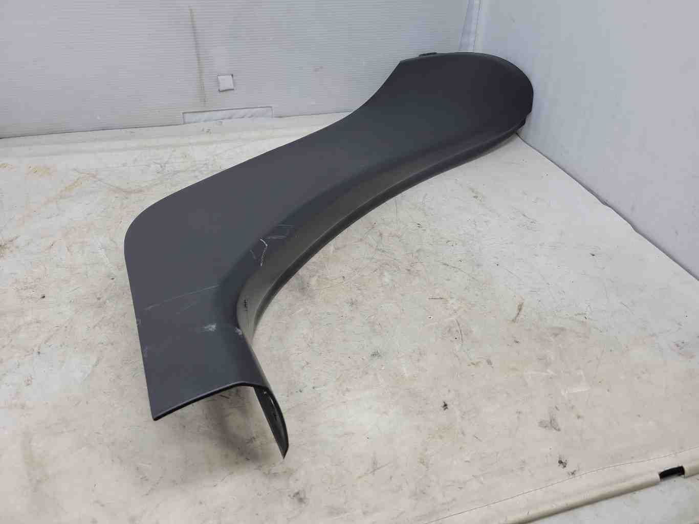 2011 CORVETTE LH & RH B PILLAR TRIM SEAT BELT COVE 939 - image 4