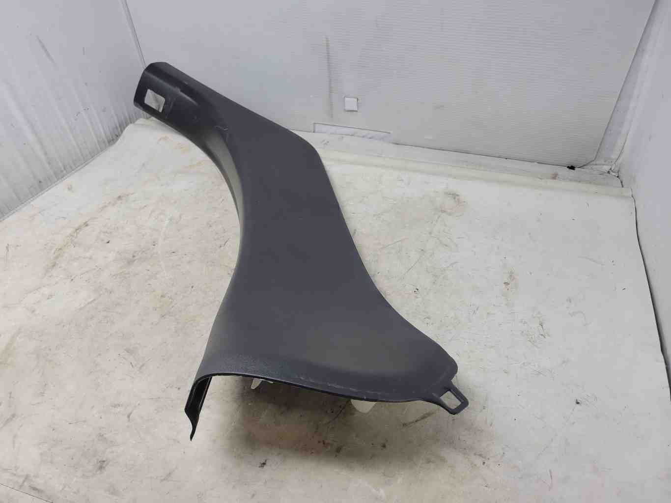2011 CORVETTE LH & RH B PILLAR TRIM SEAT BELT COVE 939 - image 5