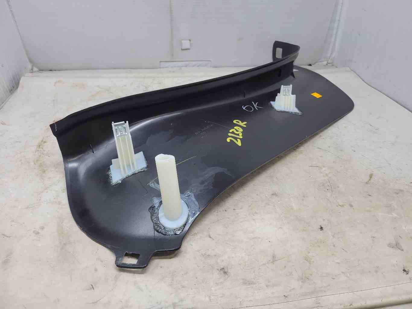 2011 CORVETTE LH & RH B PILLAR TRIM SEAT BELT COVE 939 - image 12