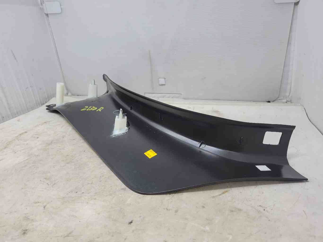 2011 CORVETTE LH & RH B PILLAR TRIM SEAT BELT COVE 939 - image 13