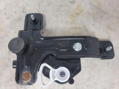 2017 SIERRA150 OEM TAILGATE LOCK ACTUATOR 84374353 980 - image 7